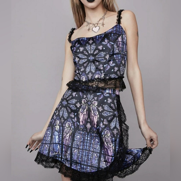 🕷 Widow: Spiritual Sacrilege Cathedral Print Satin Mini Skirt, Size XS, BNWT - Picture 6 of 16
